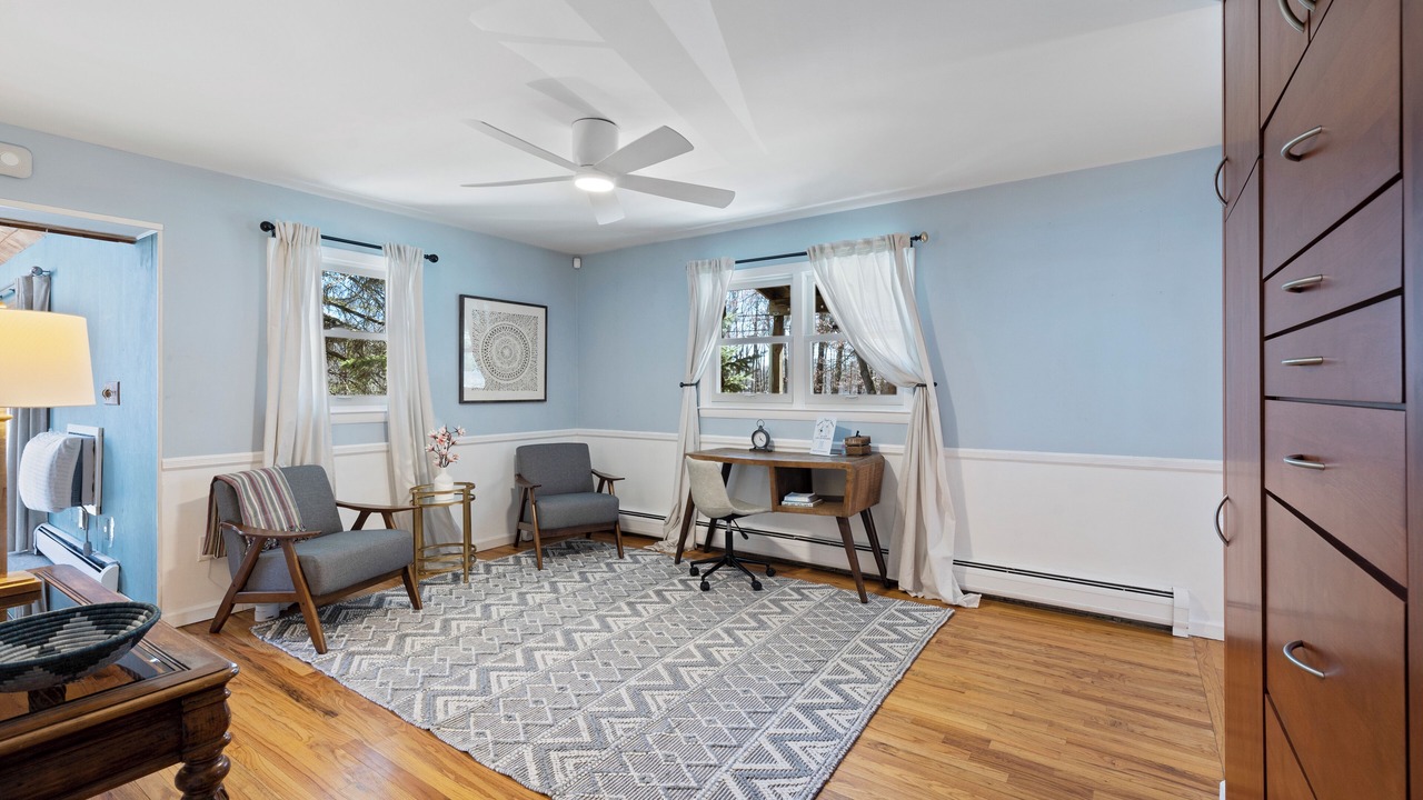 Photo of Others in Monroe