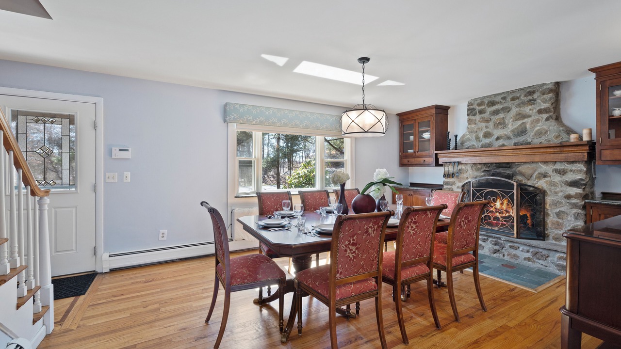 Photo of Others in Monroe