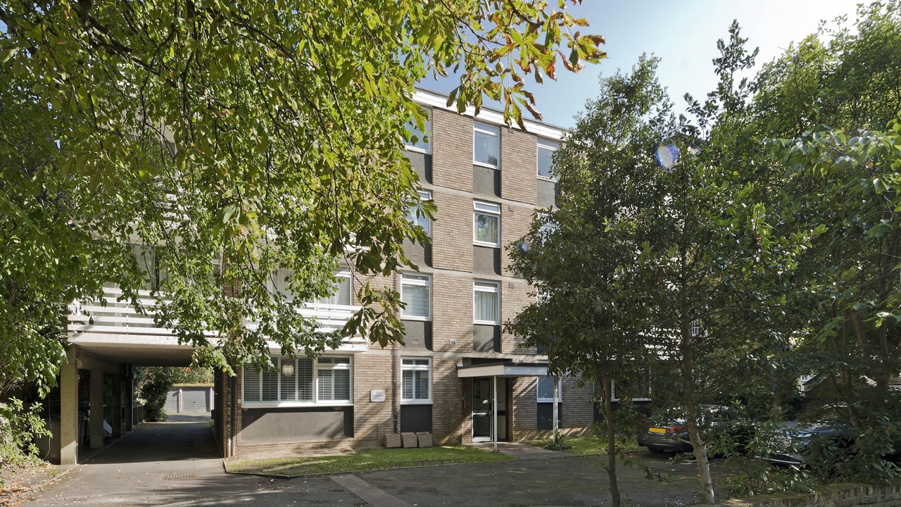 Photo of Outdoor in Kew