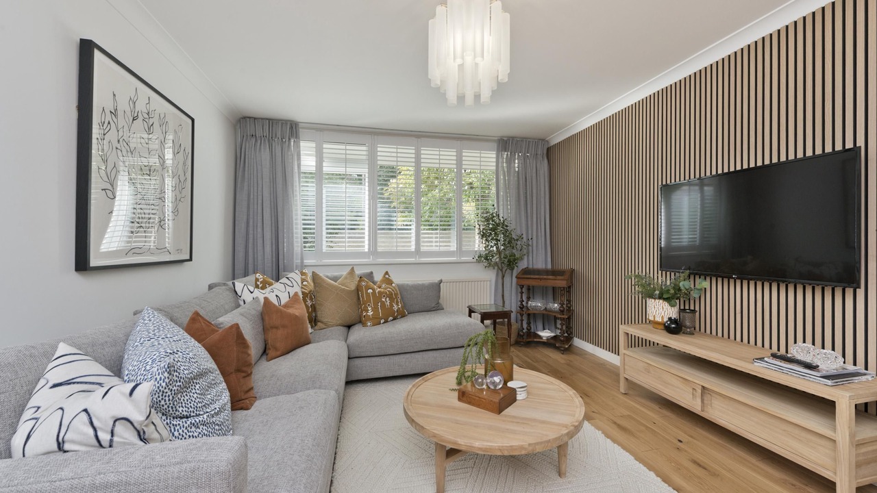 Photo of Livingroom in Kew