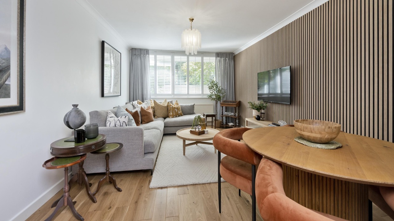 Photo of Livingroom in Kew