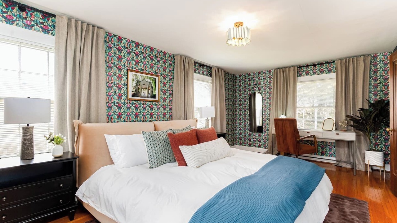 Photo of Others in Bloomington