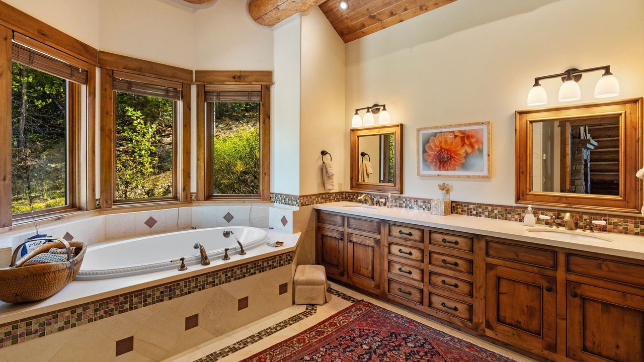 Photo of Others in Spanish Peaks