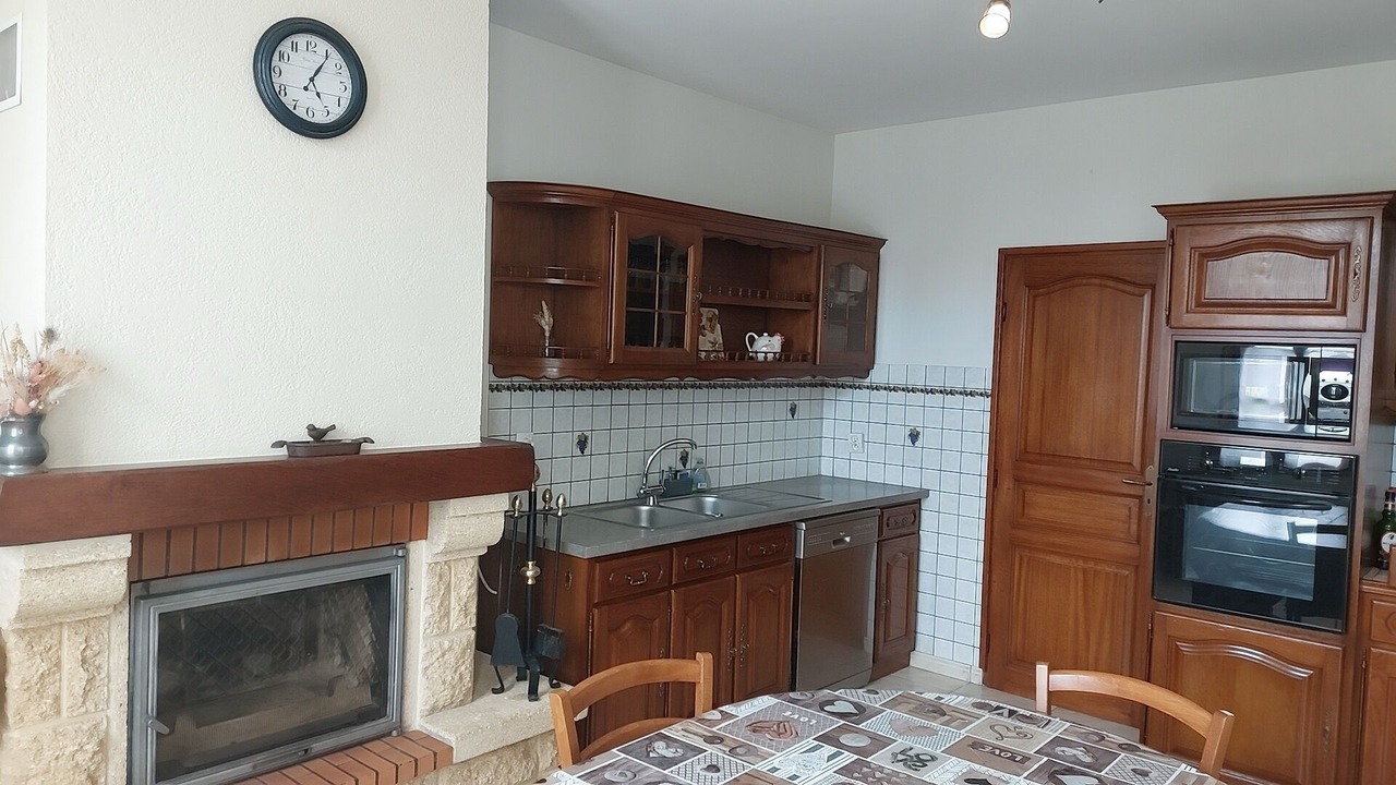 Photo of Kitchen in Saint-Genes-de-Castillon