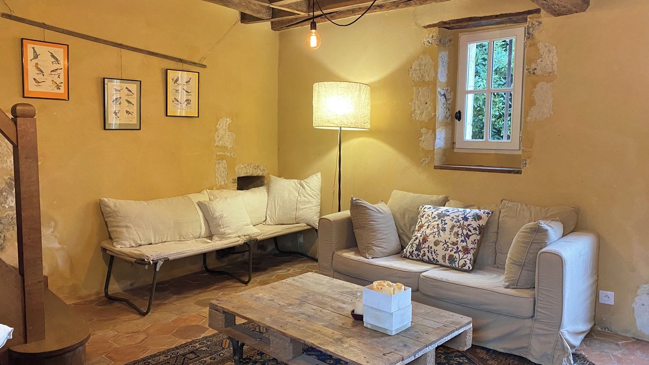 Photo of Livingroom in Eperrais