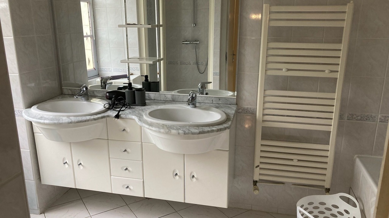 Photo of Bathroom in Montsoreau