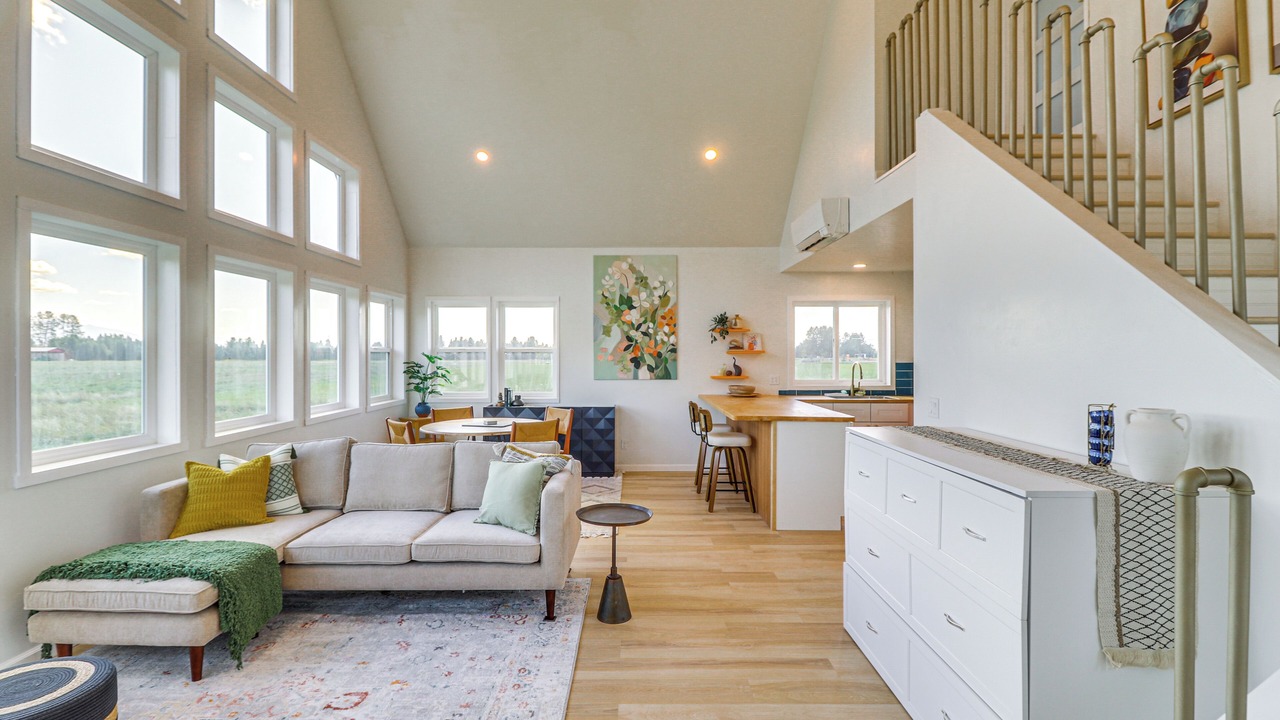 Photo of Livingroom in Creston