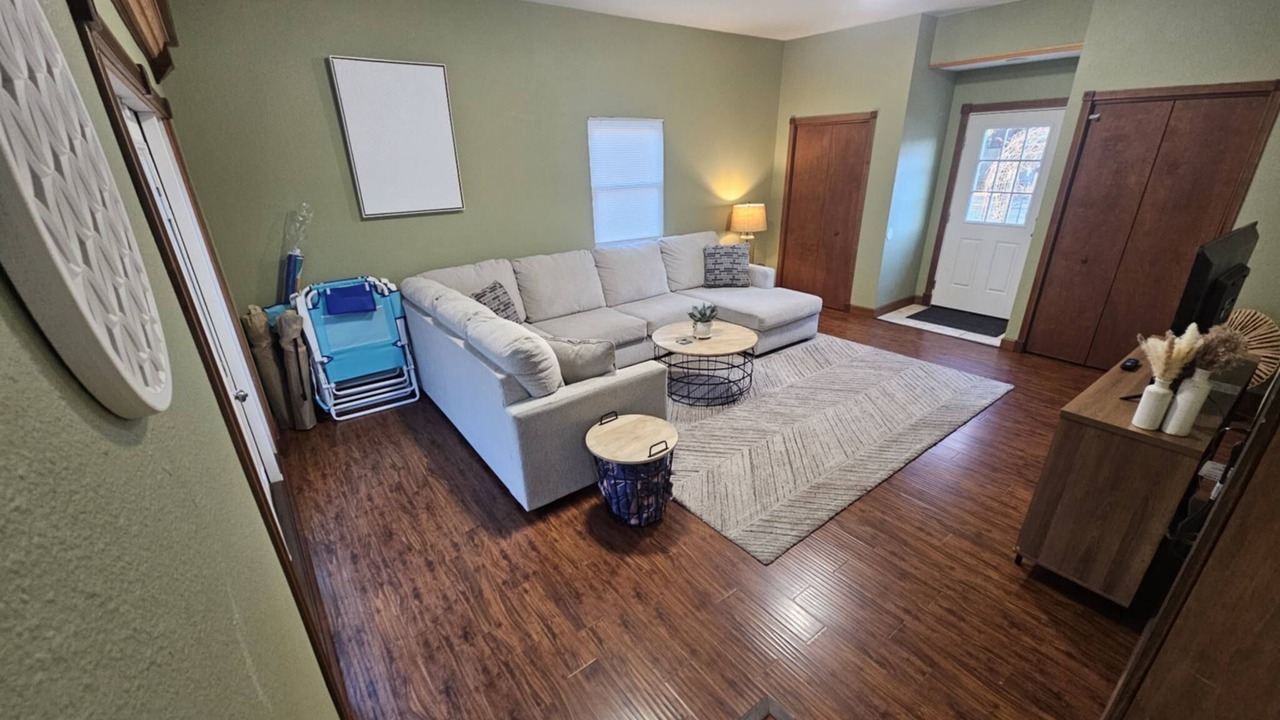 Photo of Livingroom in Grande Lagoon Lakes