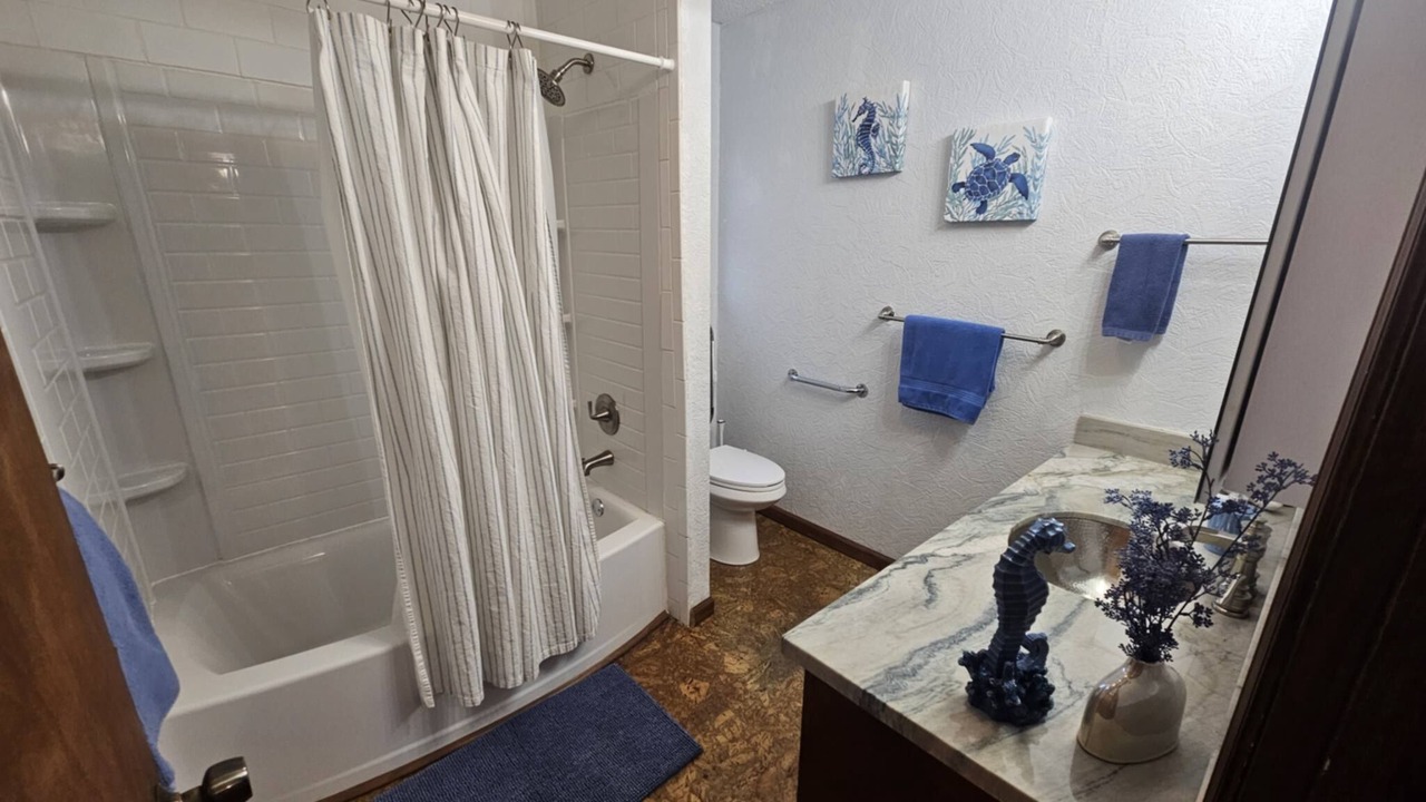 Photo of Bathroom in Grande Lagoon Lakes