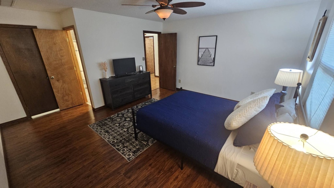 Photo of Bedroom in Grande Lagoon Lakes