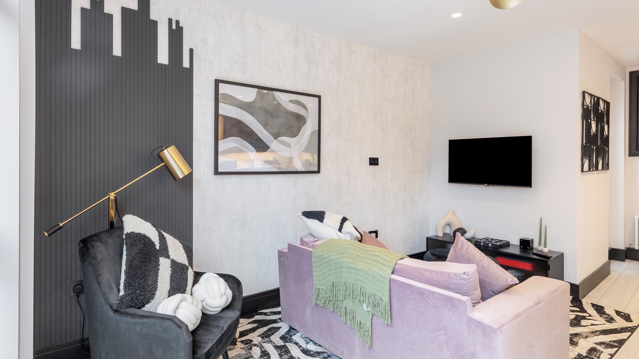 Photo of Livingroom in Tottenham Hale