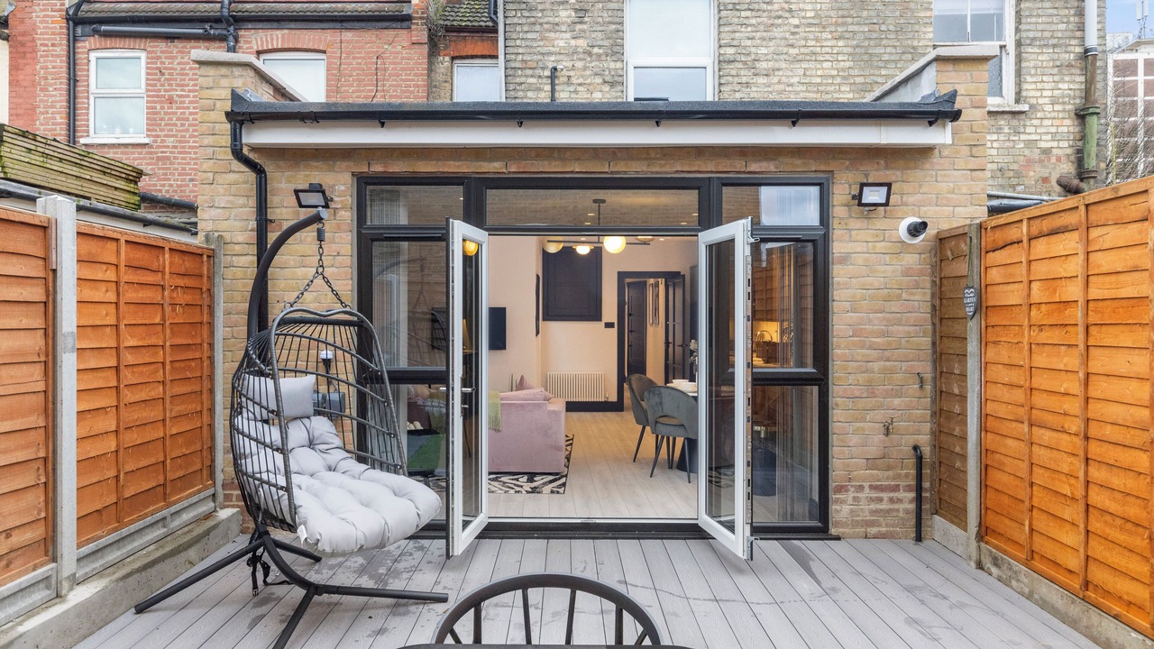 Photo of Outdoor in Tottenham Hale