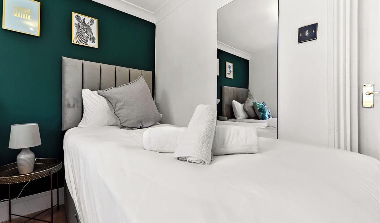 Photo of Bedroom in Gospel Oak