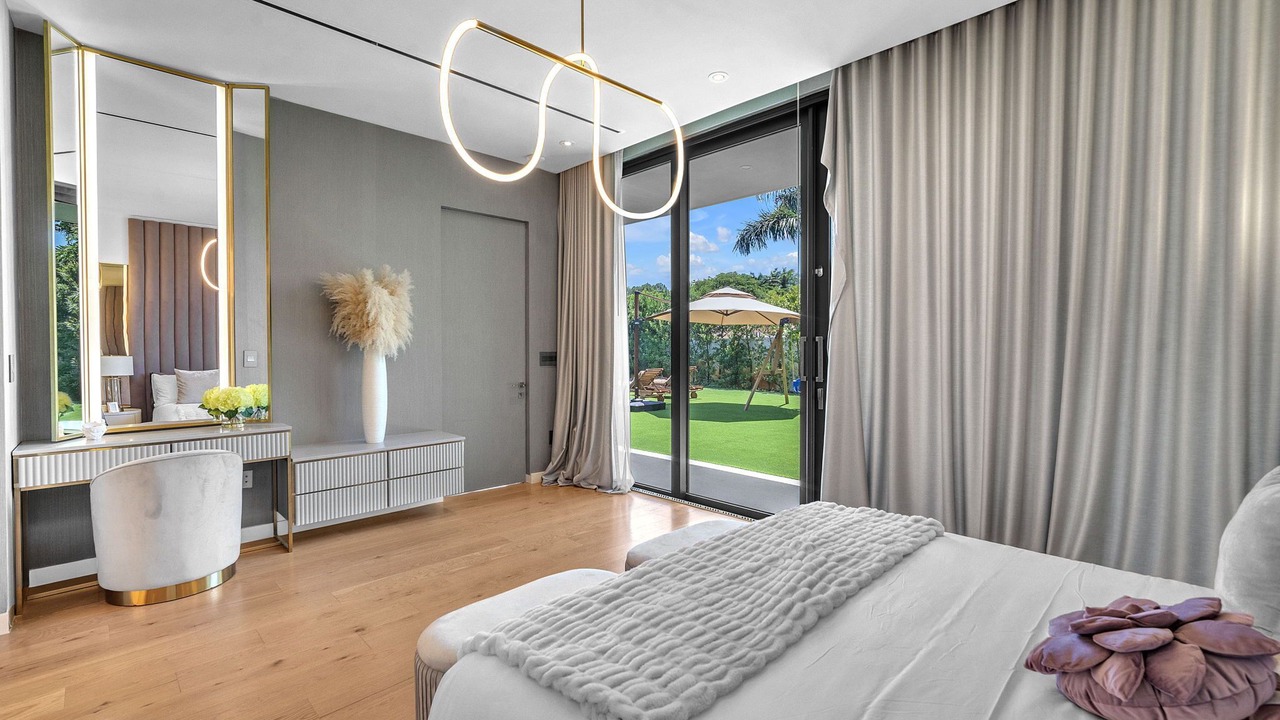 Photo of Bedroom in Golden Glades