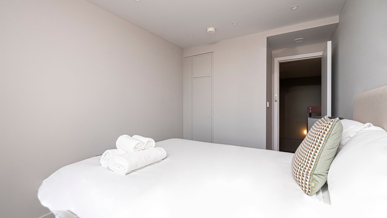 Photo of Bedroom in Poplar