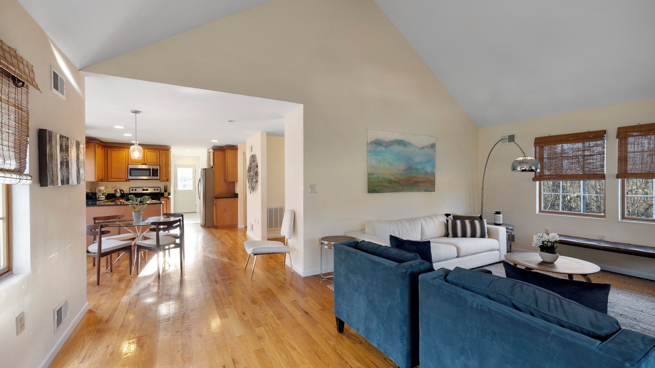 Photo of Livingroom in Blooming Grove