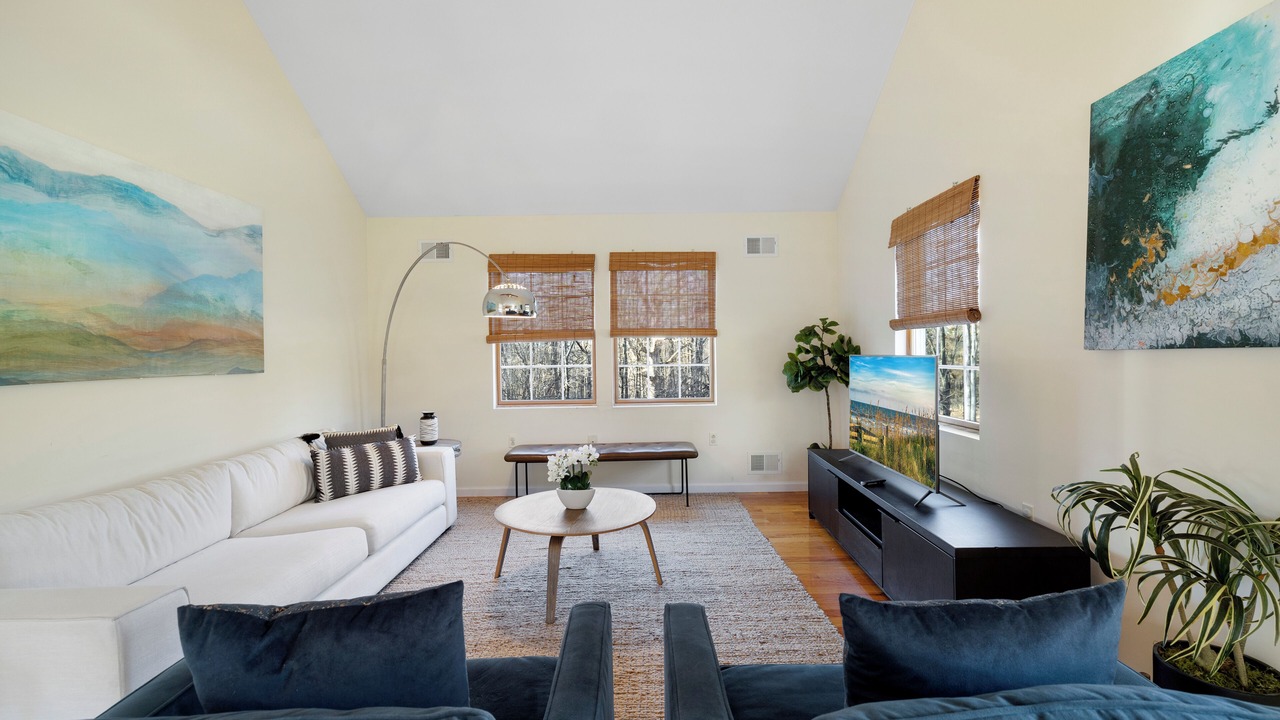 Photo of Livingroom in Blooming Grove