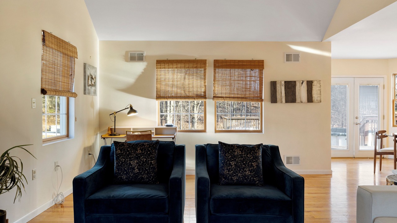 Photo of Livingroom in Blooming Grove