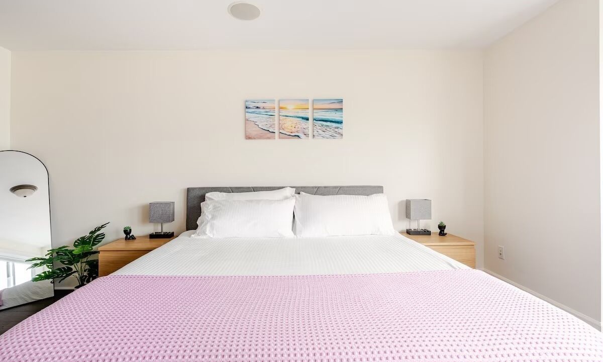 Photo of Bedroom in Lower Queen Anne