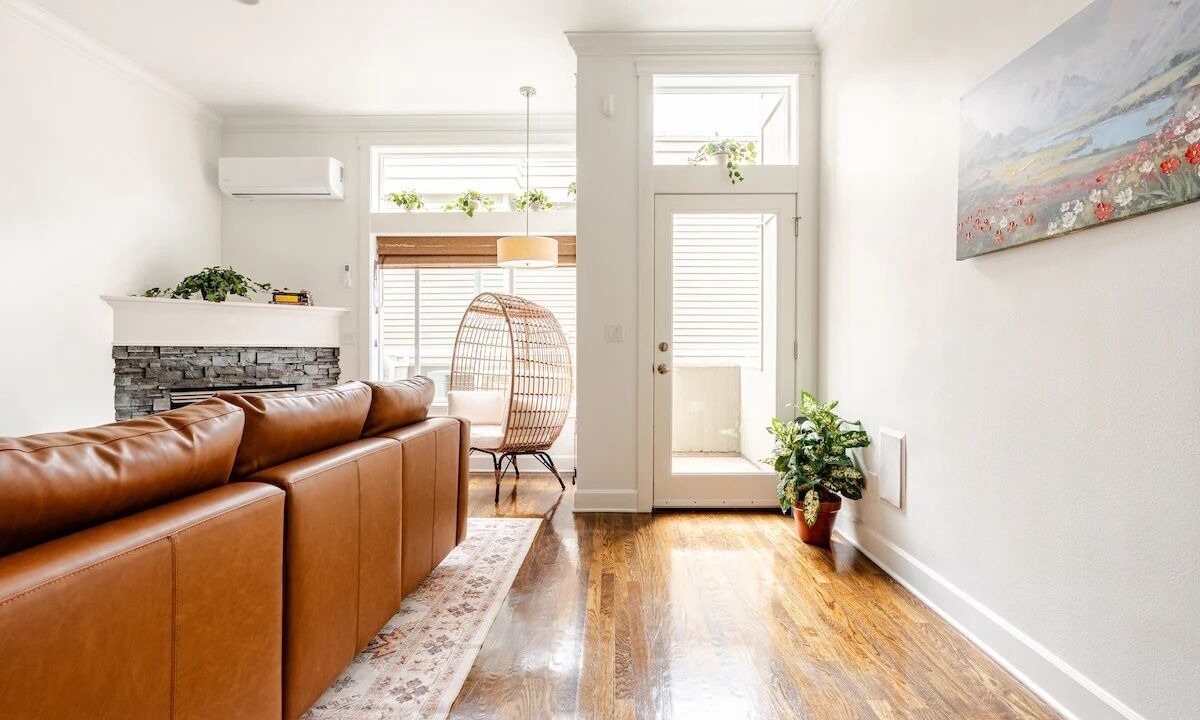 Photo of Livingroom in Lower Queen Anne