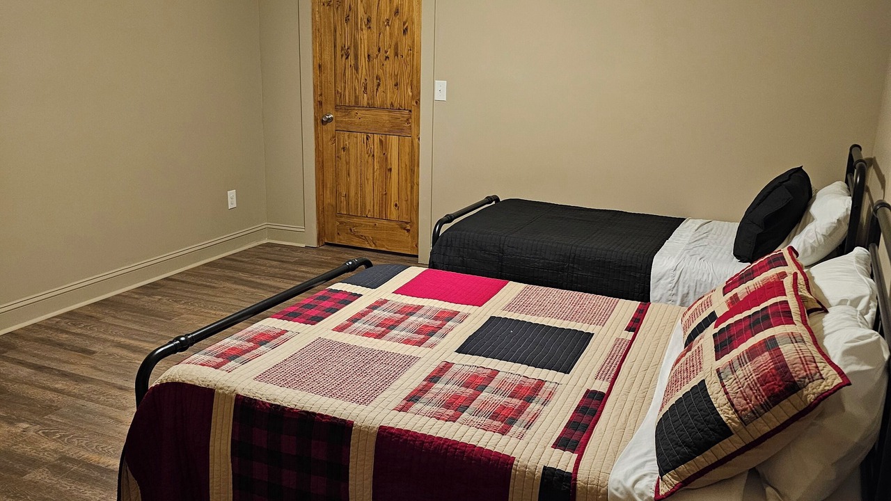 Photo of Bedroom in Parrott