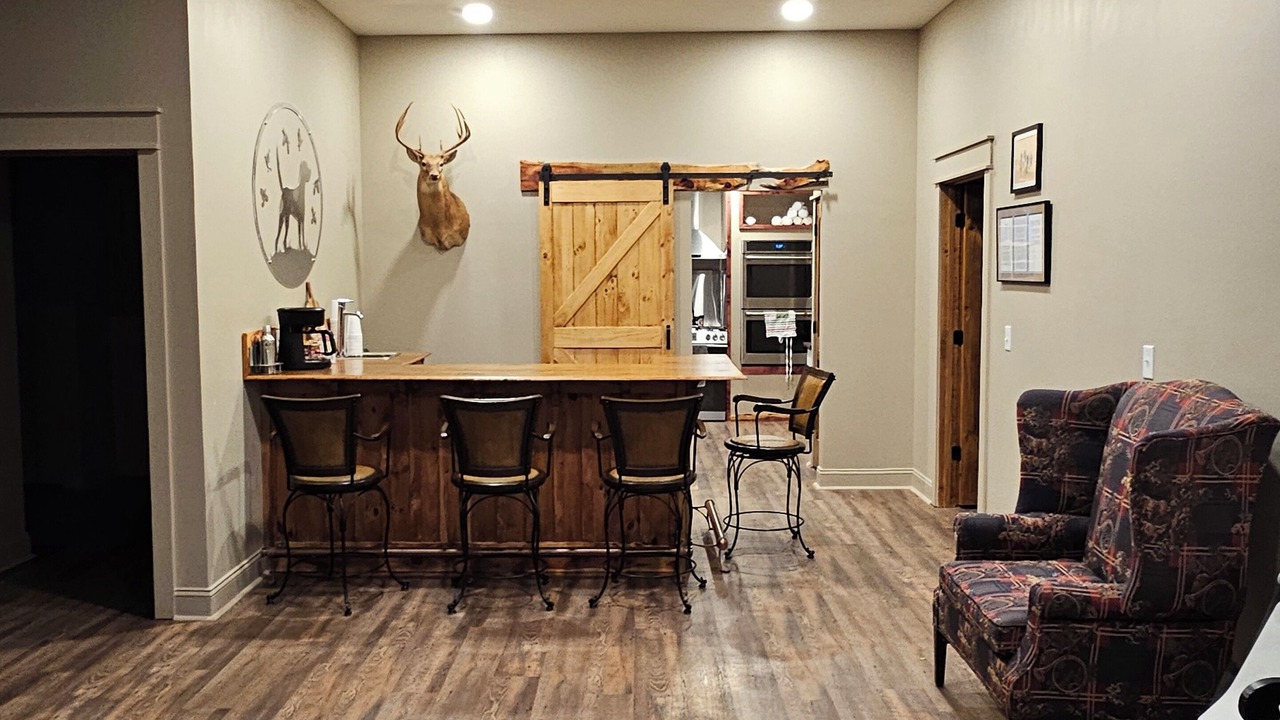 Photo of Others in Parrott