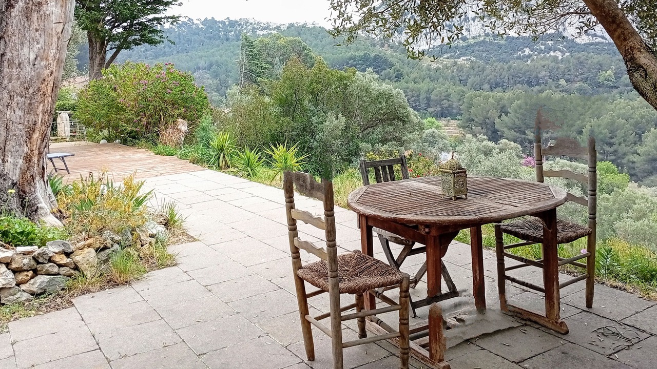 Photo of Outdoor in Evenos