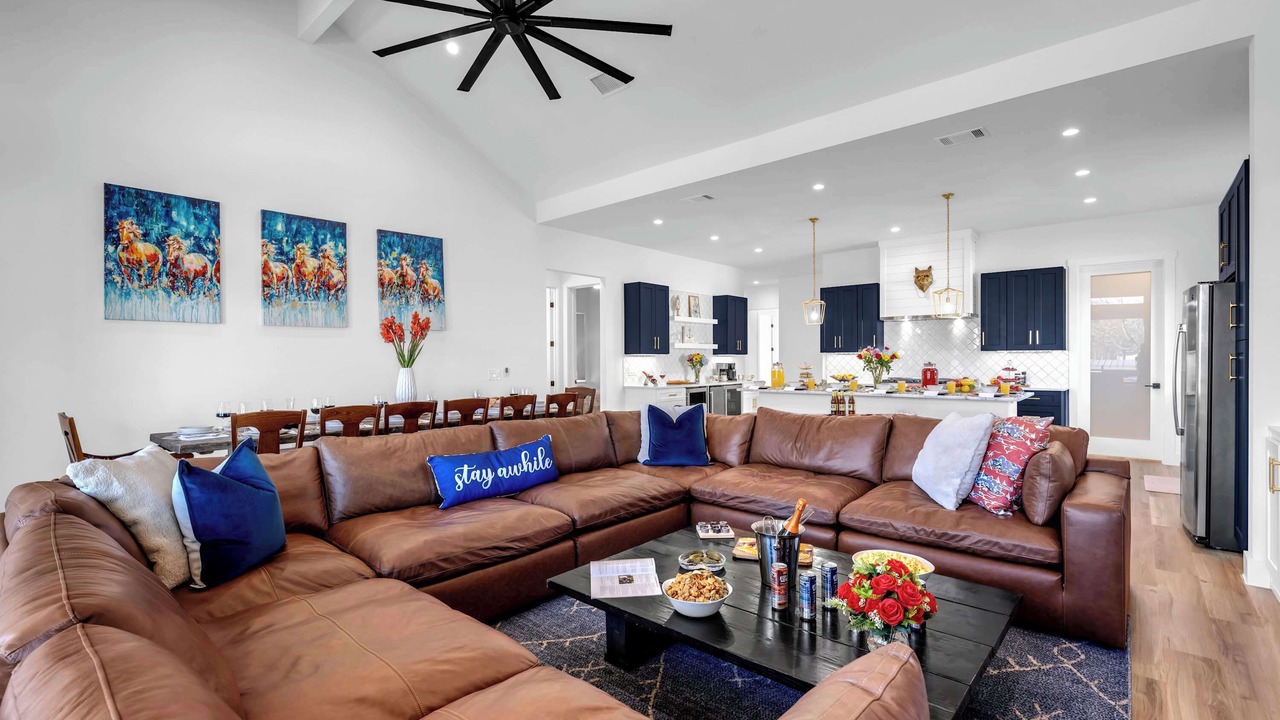Photo of Livingroom in Granite Shoals