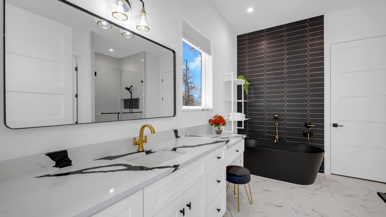 Photo of Bathroom in Granite Shoals