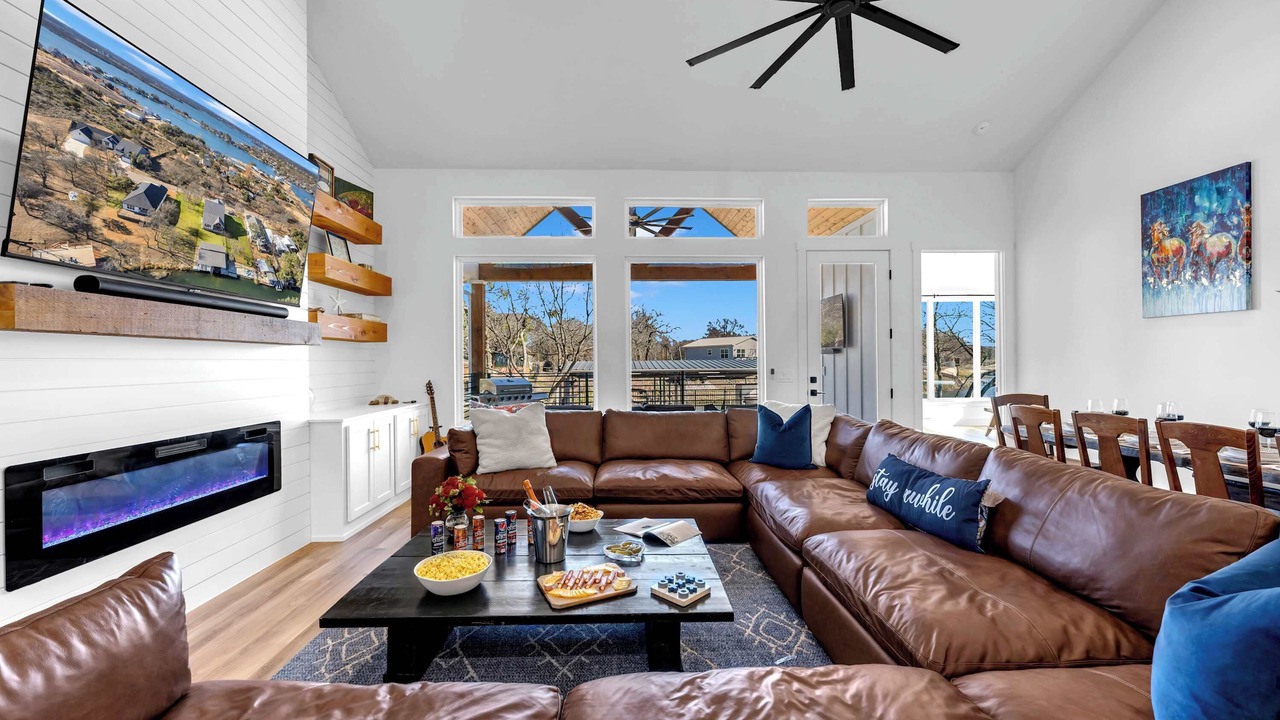 Photo of Livingroom in Granite Shoals