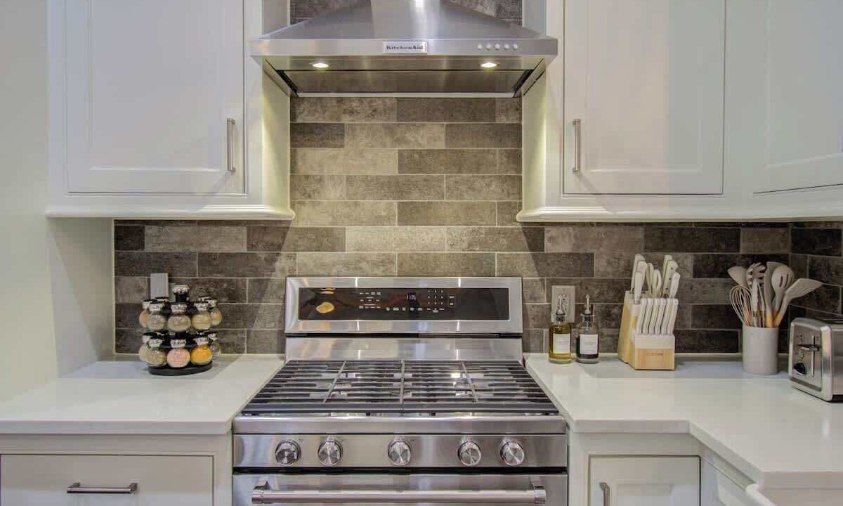 Photo of Kitchen in Washington Ave./ Memorial Park