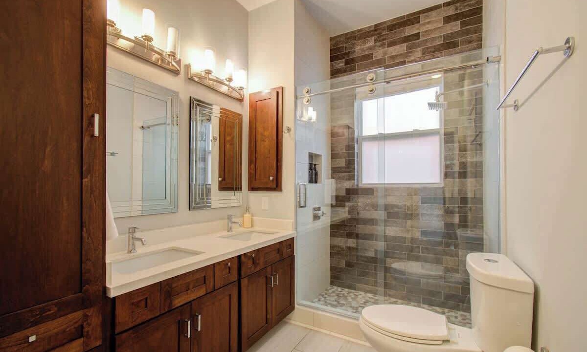 Photo of Bathroom in Washington Ave./ Memorial Park