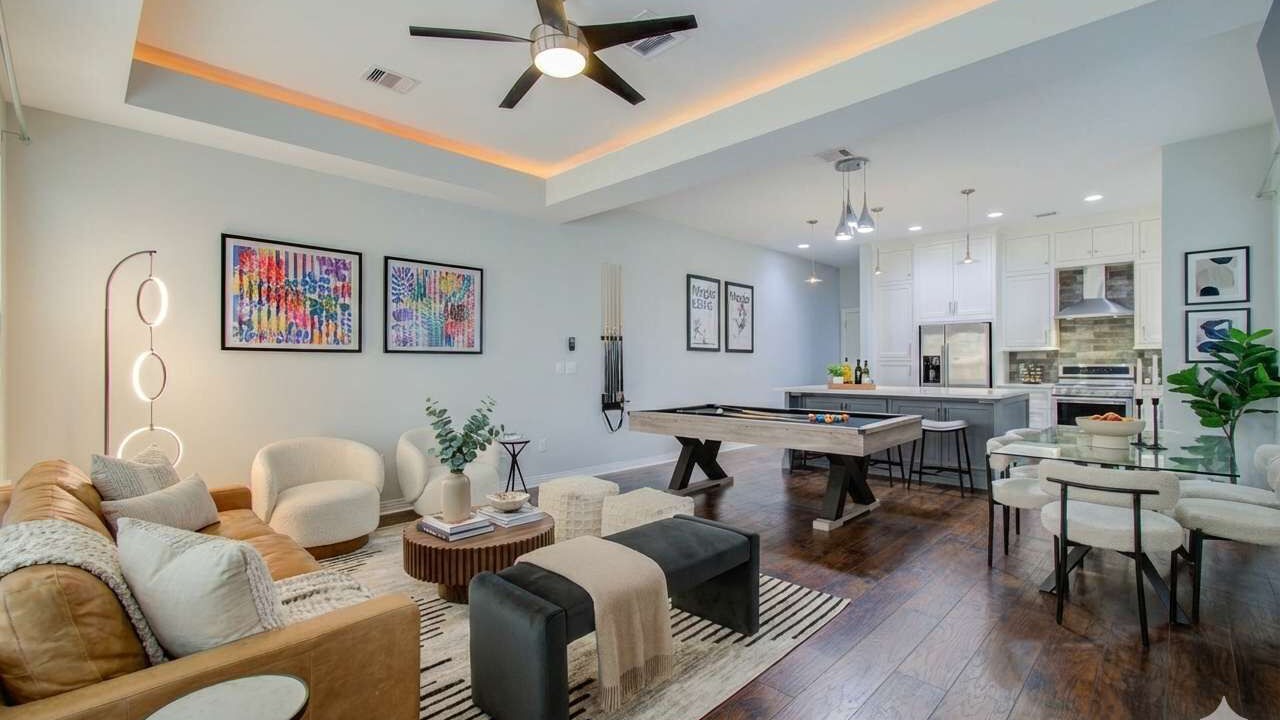Photo of Livingroom in Washington Ave./ Memorial Park