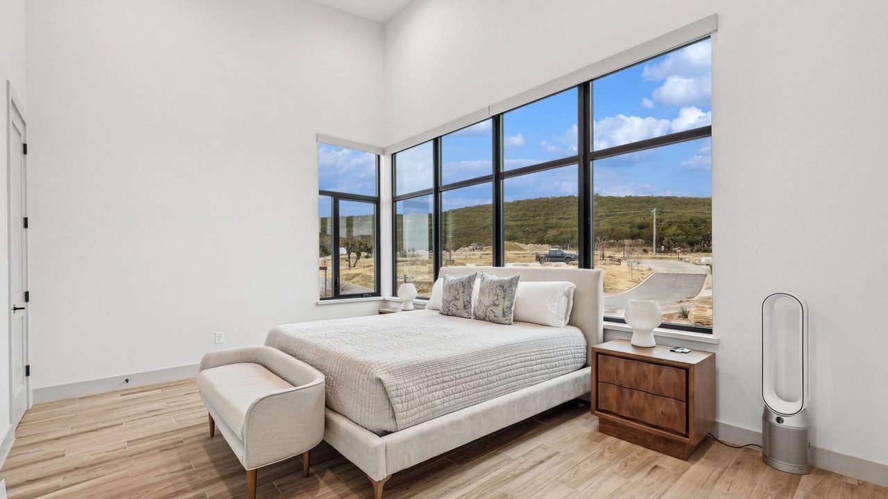Photo of Bedroom in Graford