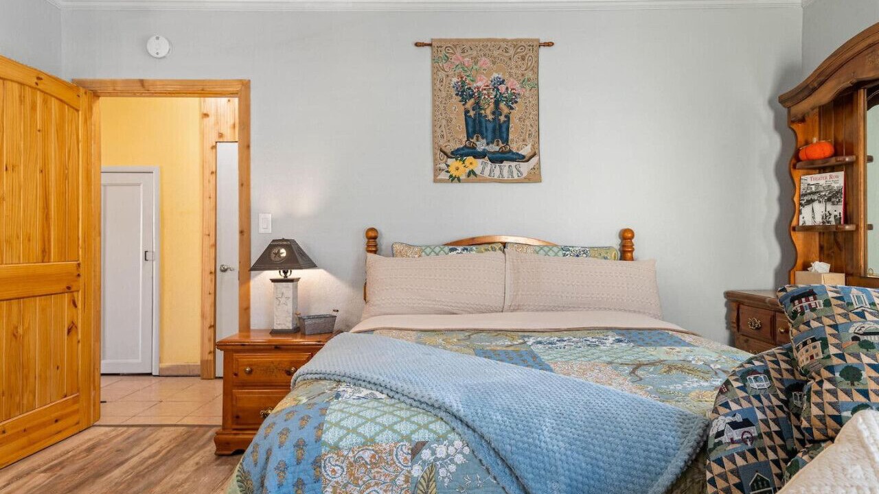 Photo of Bedroom in Denison