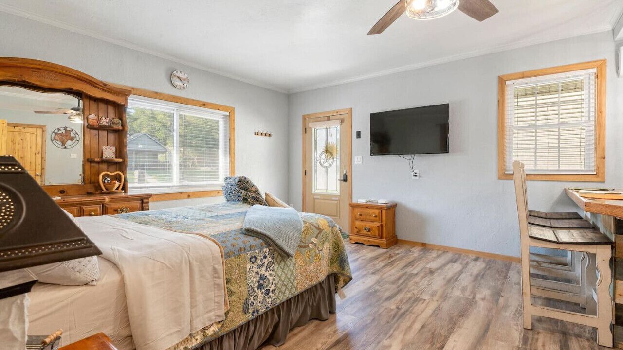 Photo of Bedroom in Denison