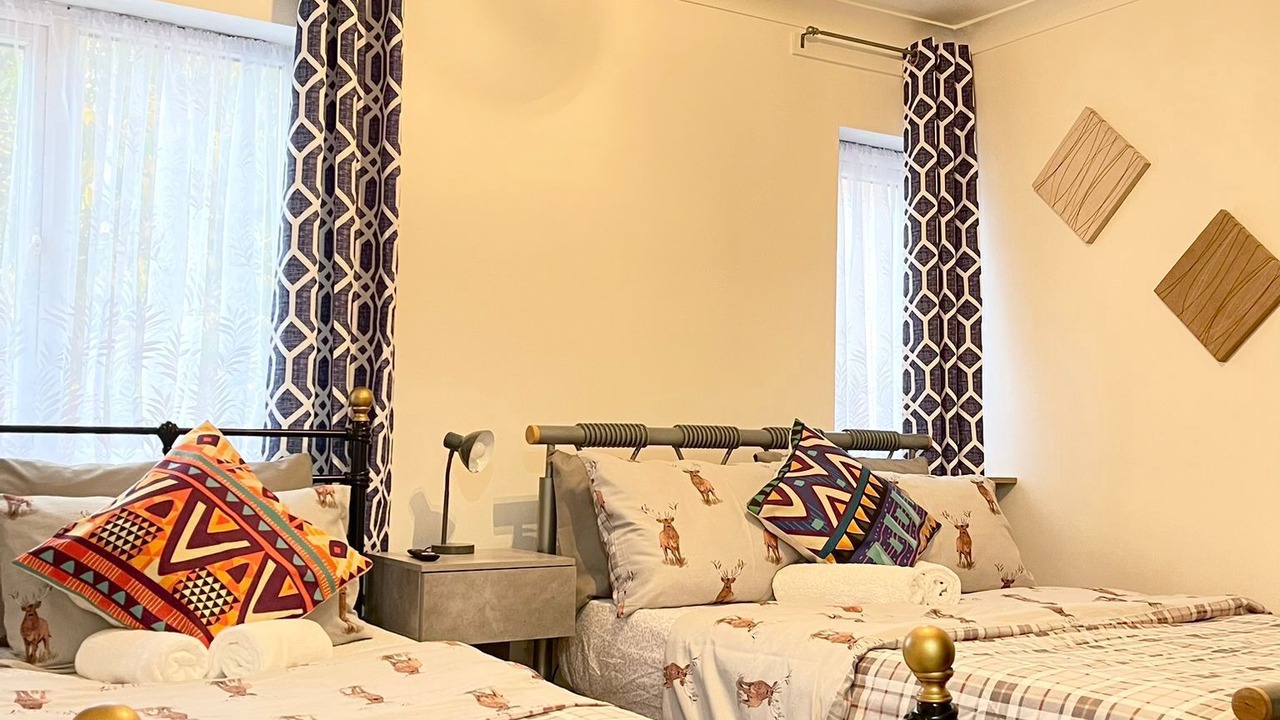 Photo of Bedroom in Alibon