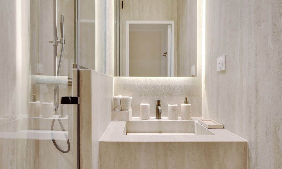 Photo of Bathroom in Quartier du Faubourg-Montmartre