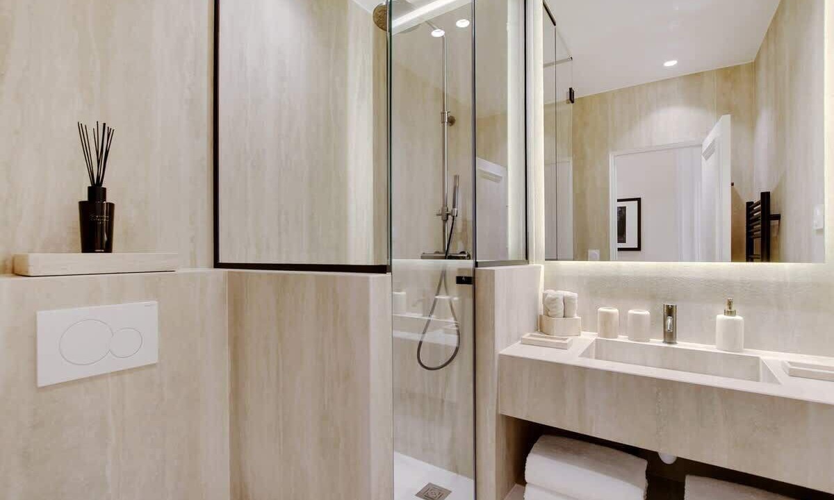 Photo of Bathroom in Quartier du Faubourg-Montmartre