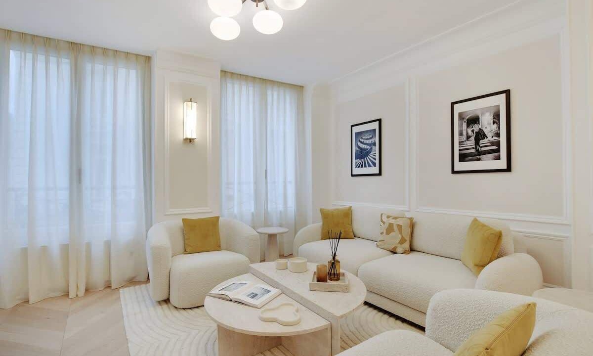 Photo of Livingroom in Quartier du Faubourg-Montmartre