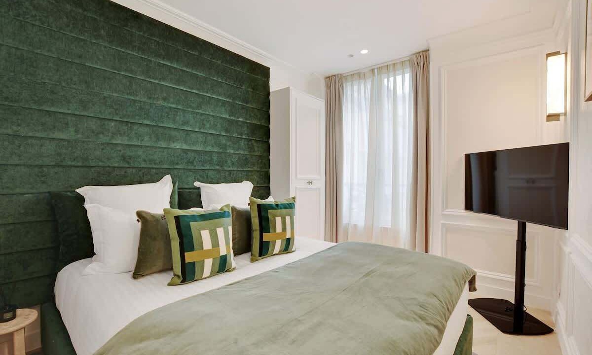 Photo of Bedroom in Quartier du Faubourg-Montmartre