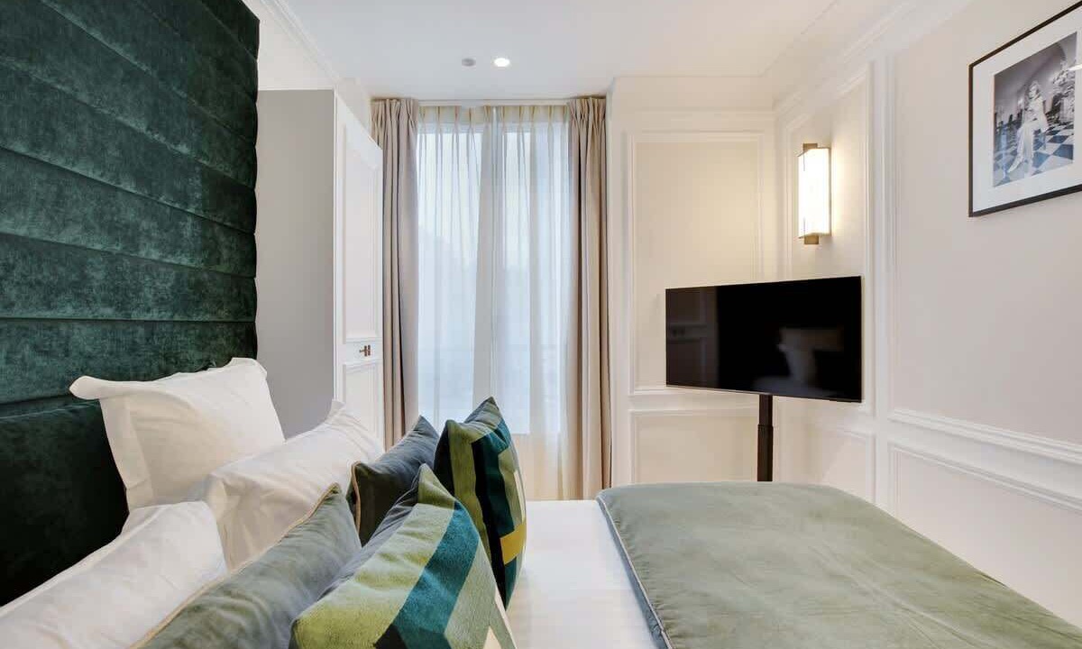 Photo of Bedroom in Quartier du Faubourg-Montmartre