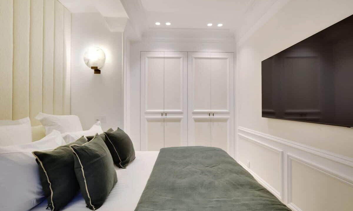 Photo of Bedroom in Quartier du Faubourg-Montmartre