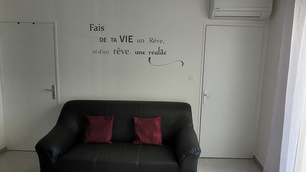 Photo of Livingroom in Saint-Martin-d'Ardeche