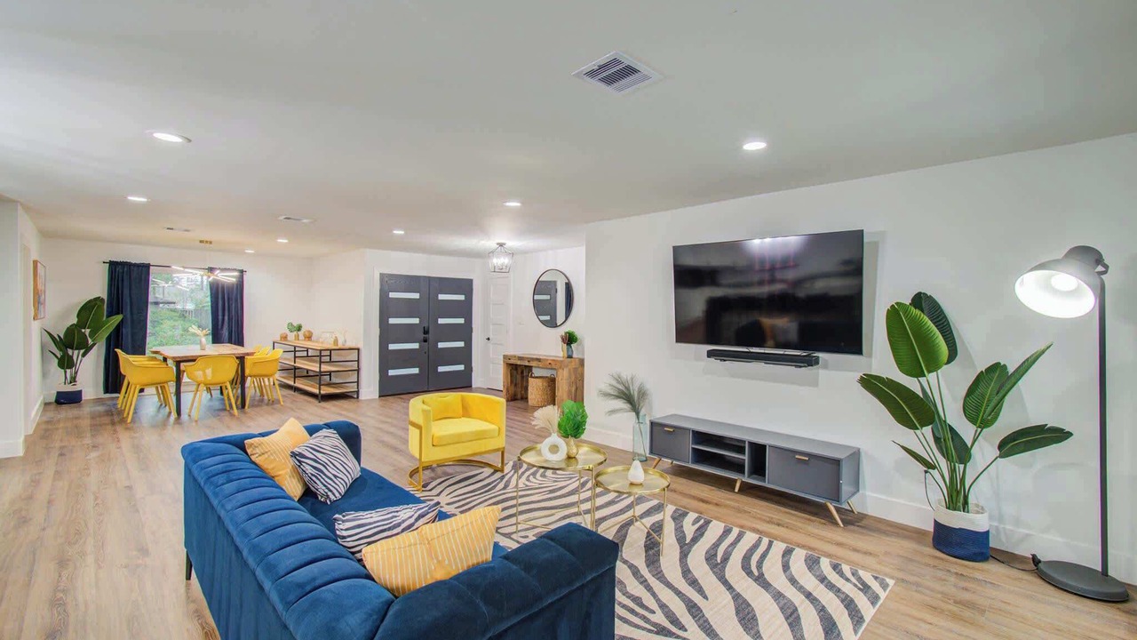 Photo of Livingroom in Houston