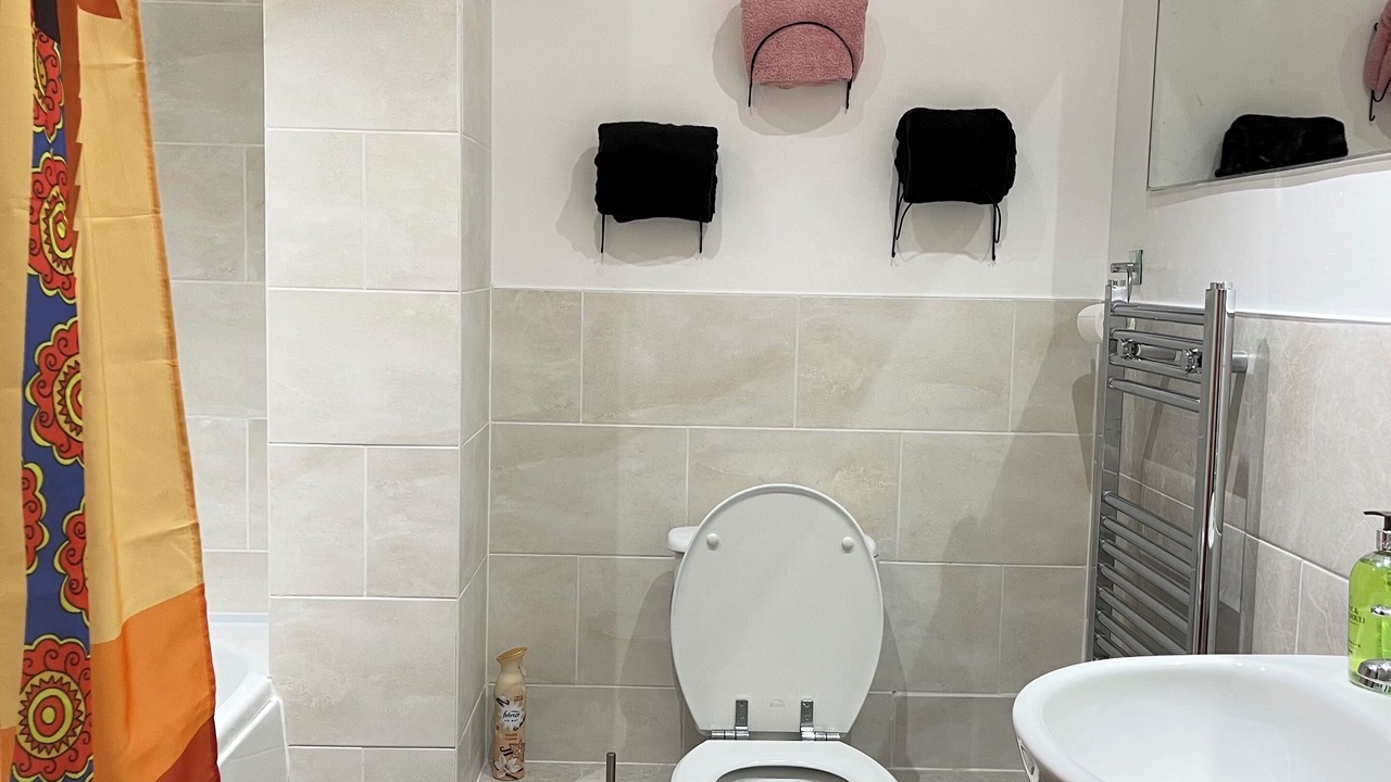 Photo of Bathroom in Alibon