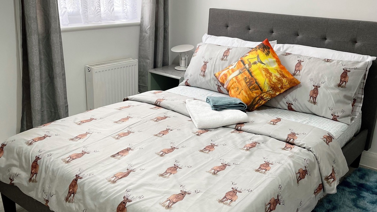 Photo of Bedroom in Alibon