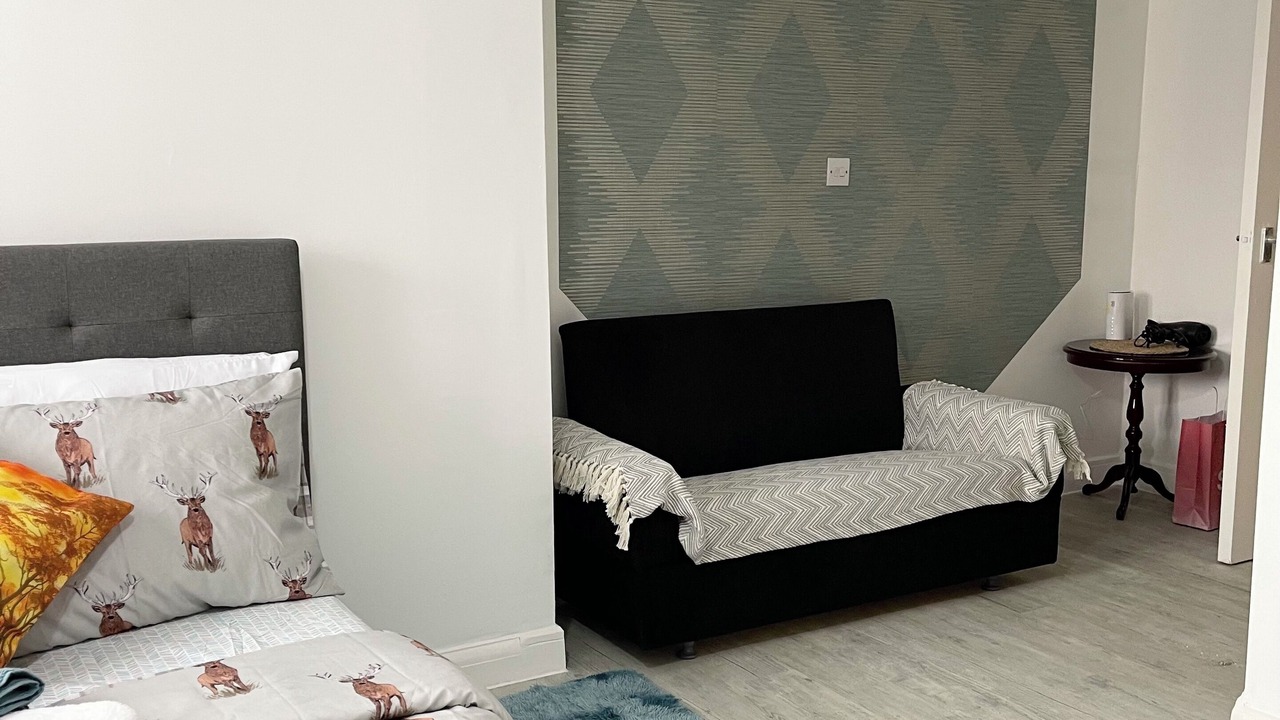 Photo of Bedroom in Alibon