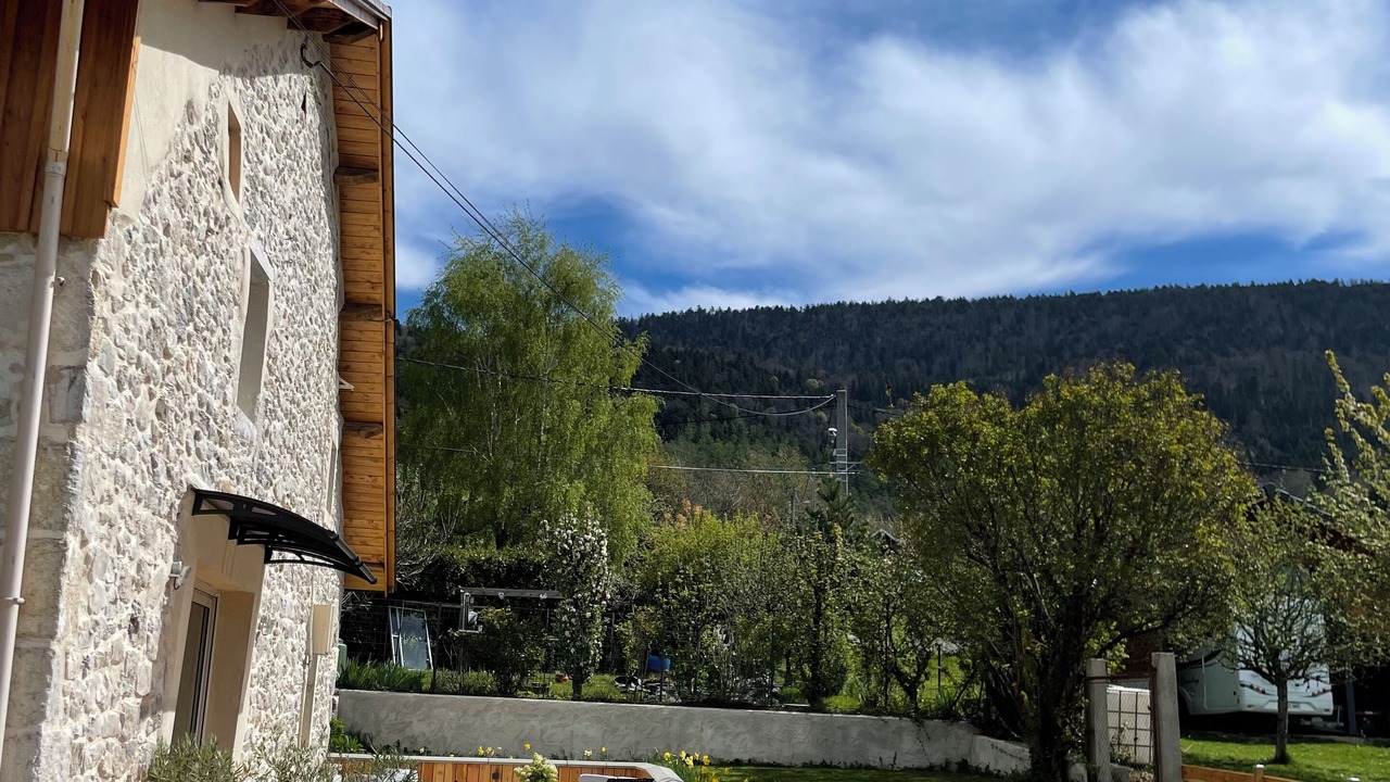 Photo of Outdoor in Brenaz