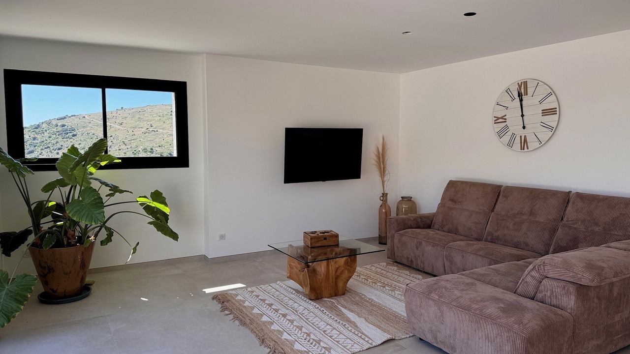 Photo of Livingroom in Montbazin